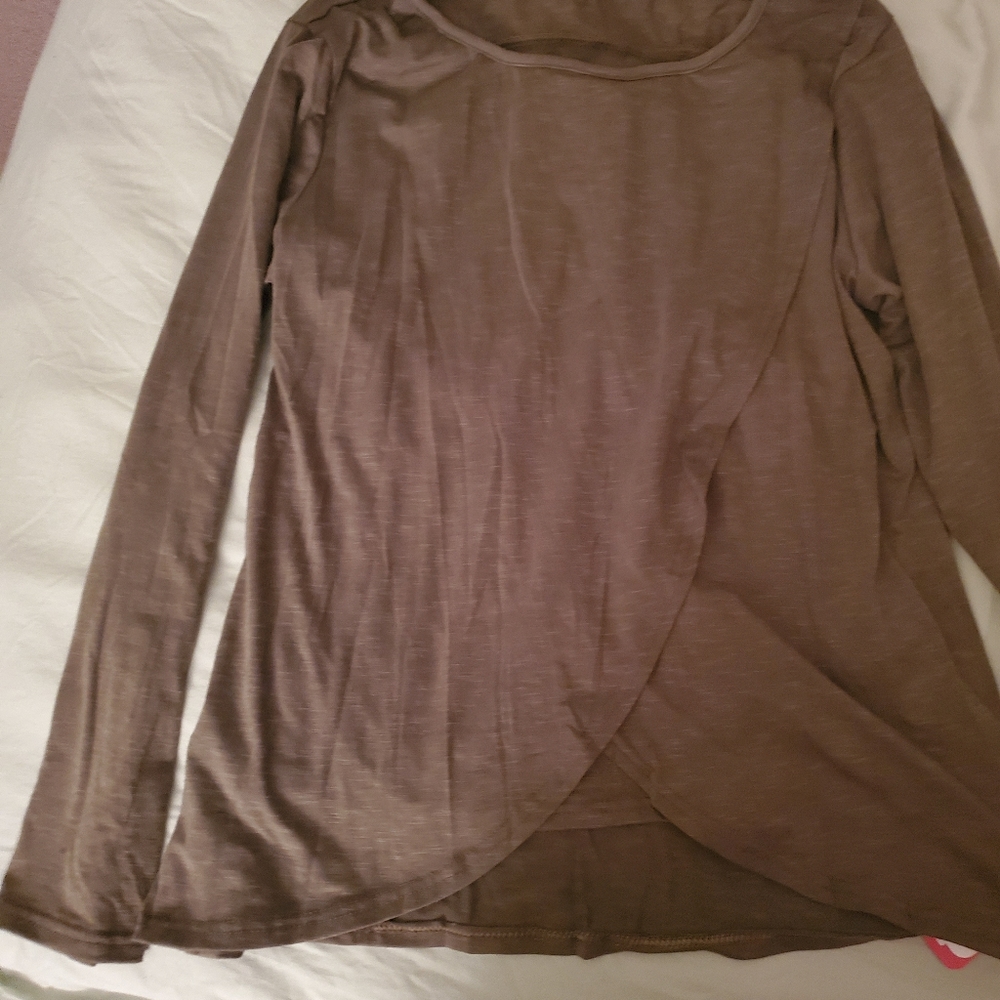 Nursing long sleeve tops